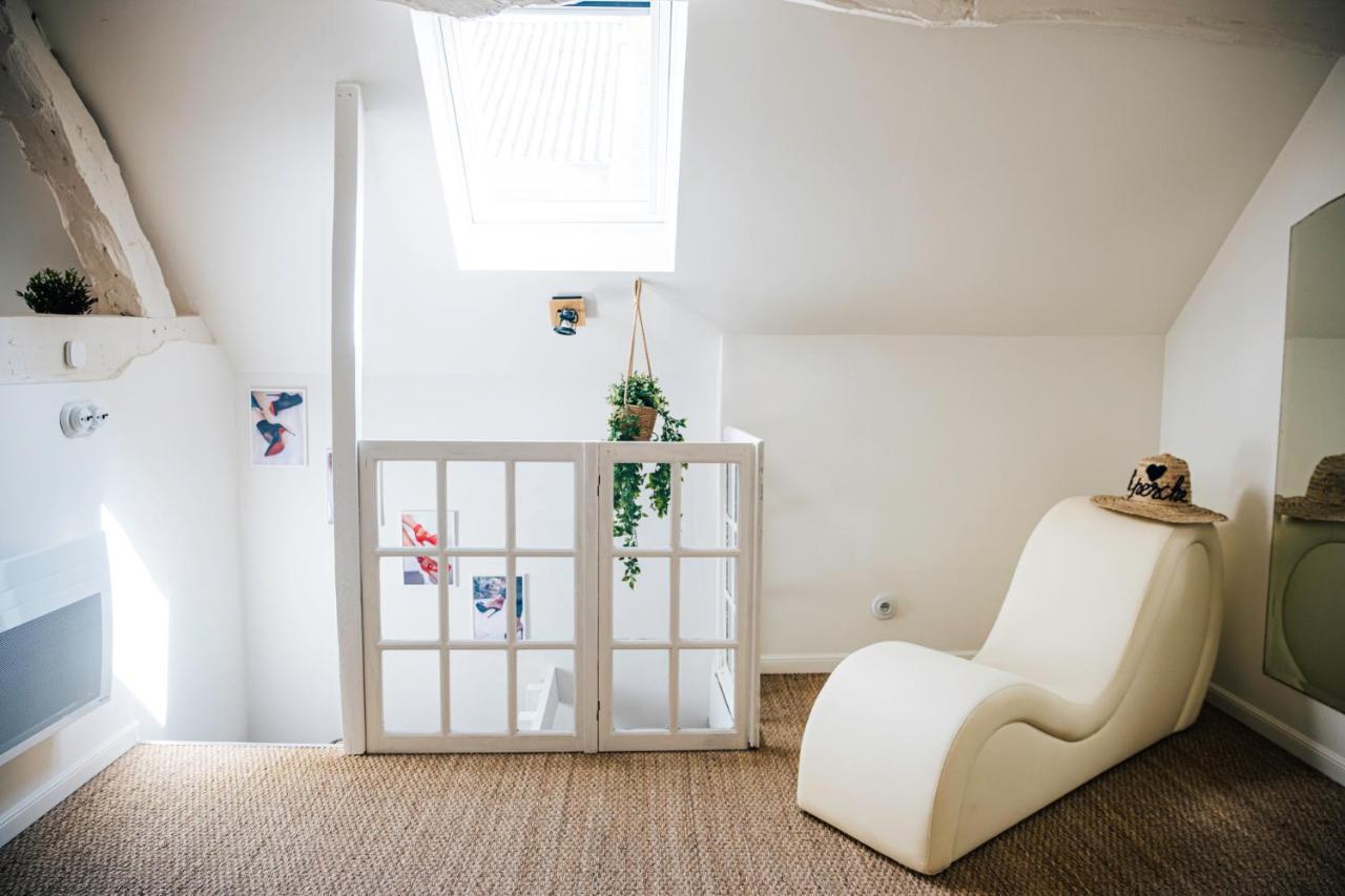 Loveroom Du Perche : Maison Avec Balneo Moulins-la-Marche Dış mekan fotoğraf